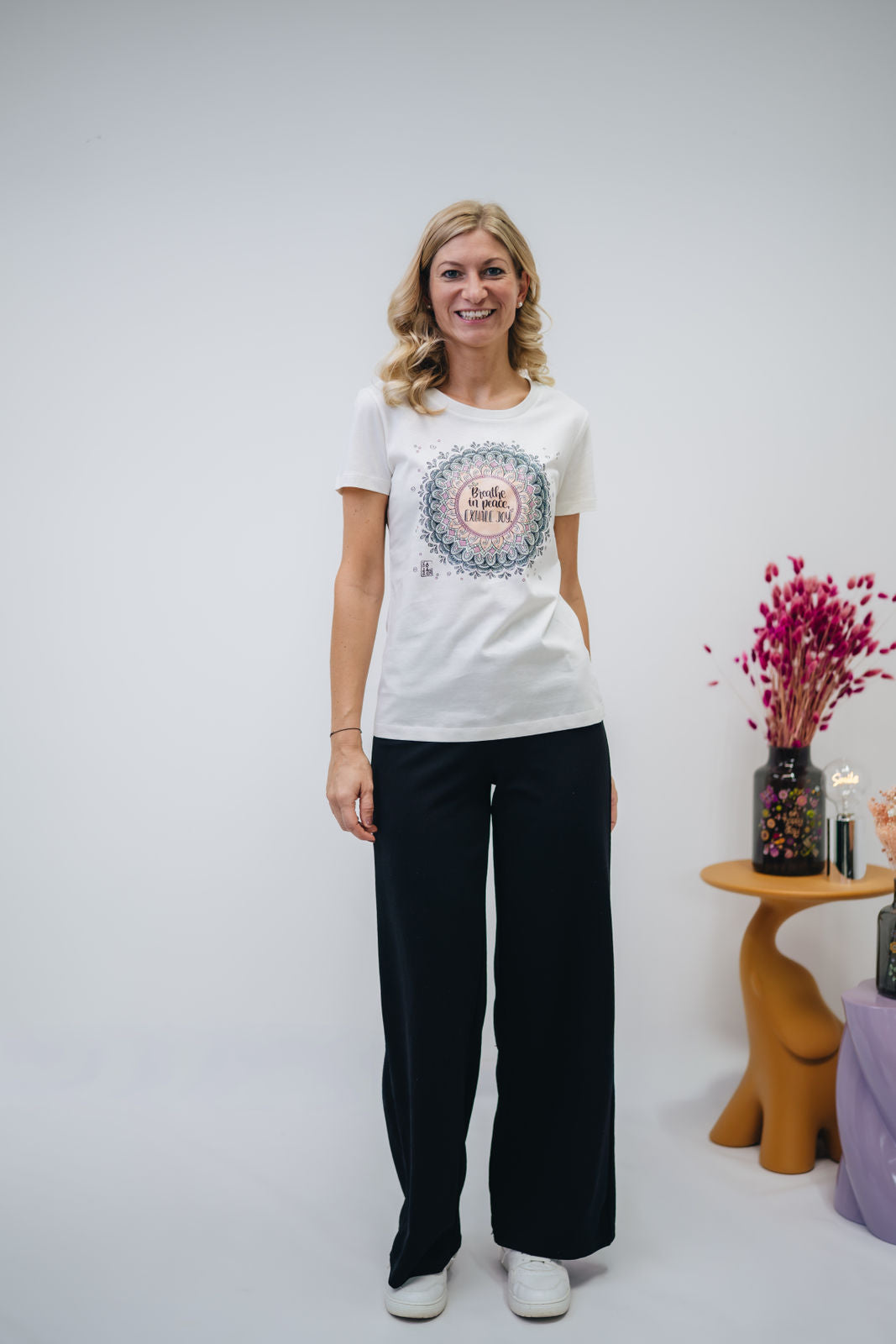 Damen T-Shirt weiß „Mandala"