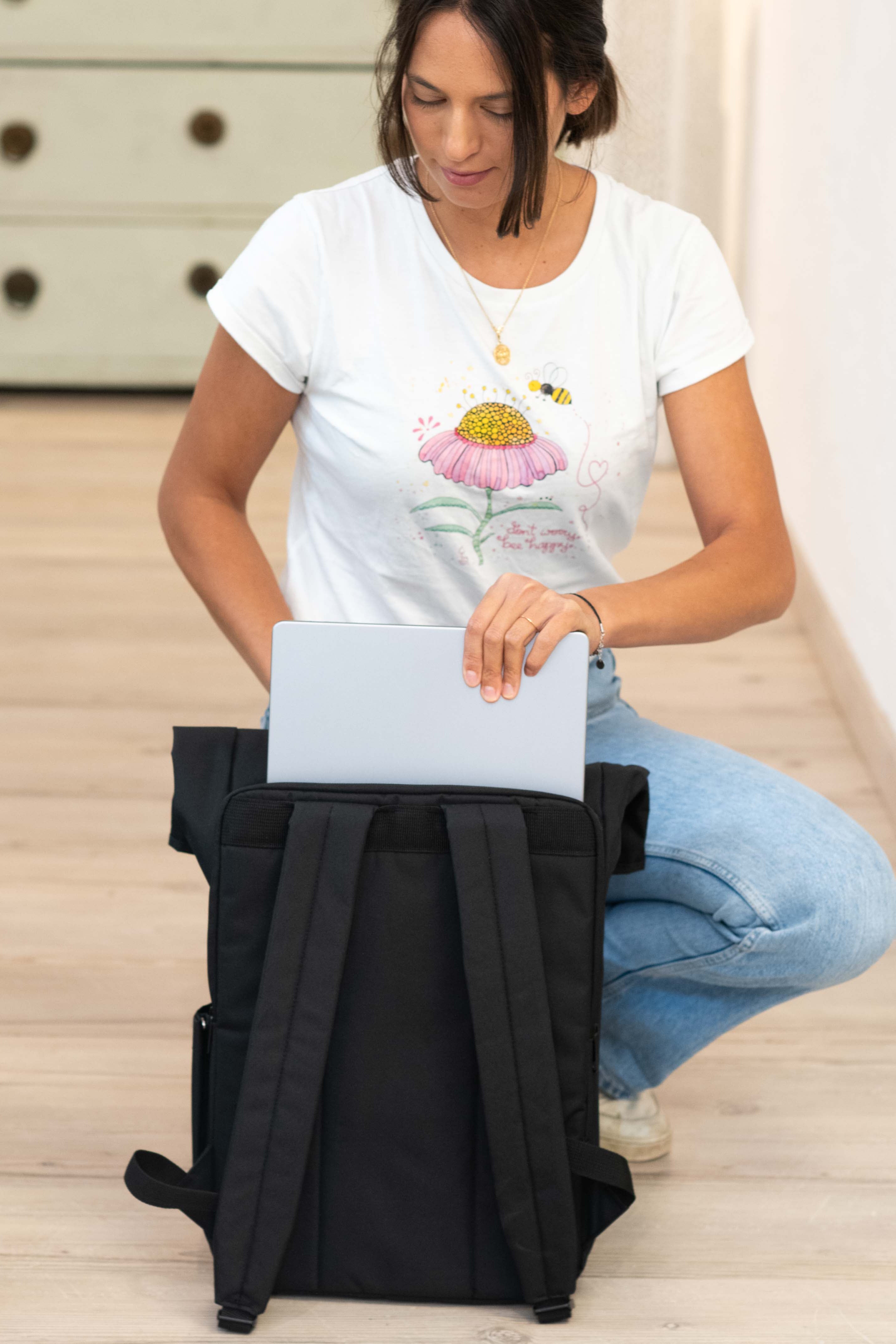 Rucksack groß Black „Bee happy”