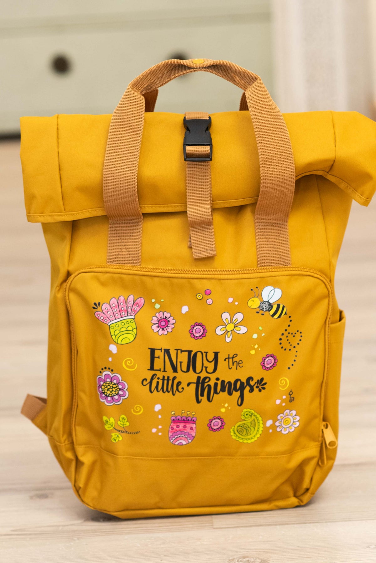 Rucksack groß Mustard “Enjoy the little things”