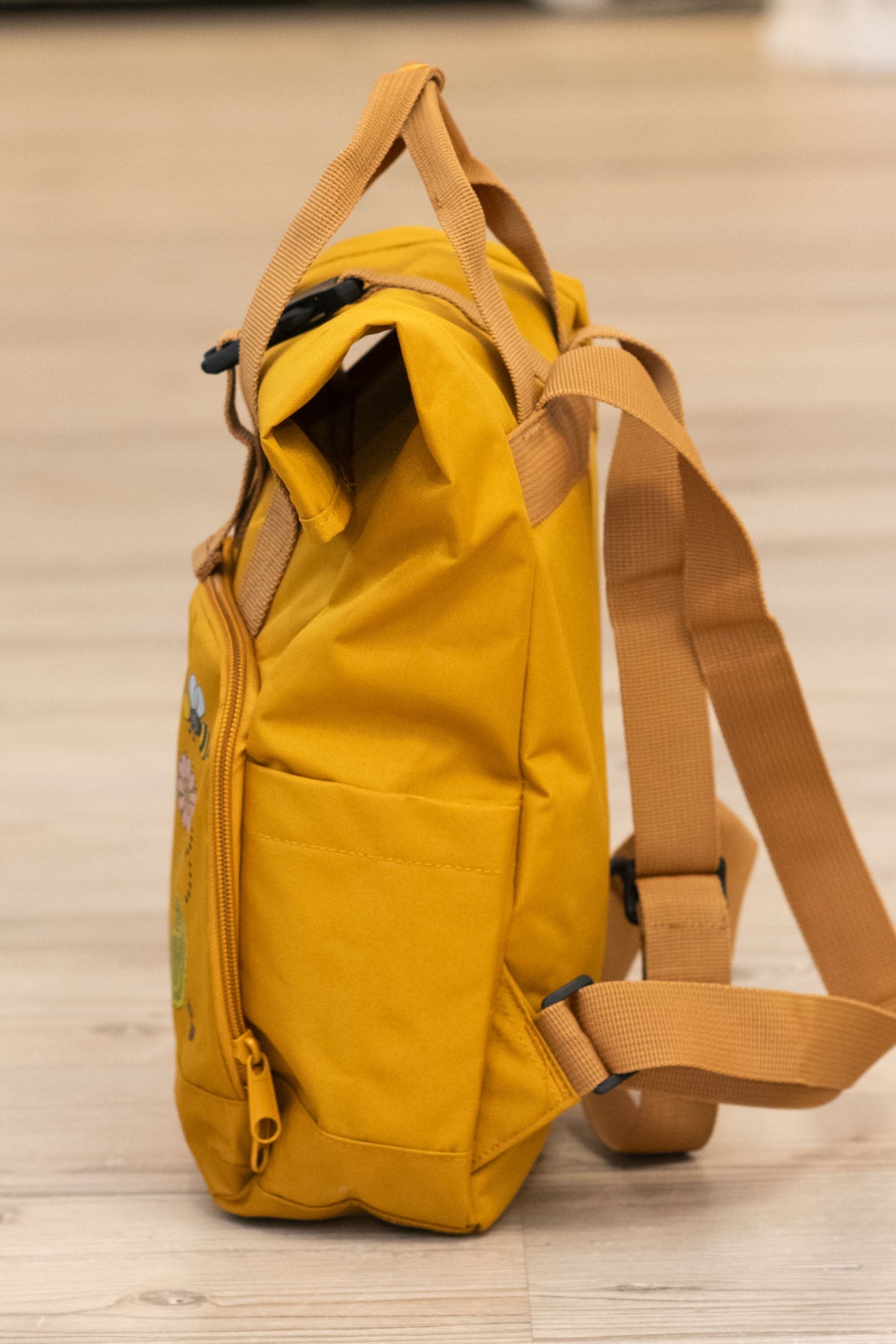 Rucksack klein Mustard „Happy Flowers”