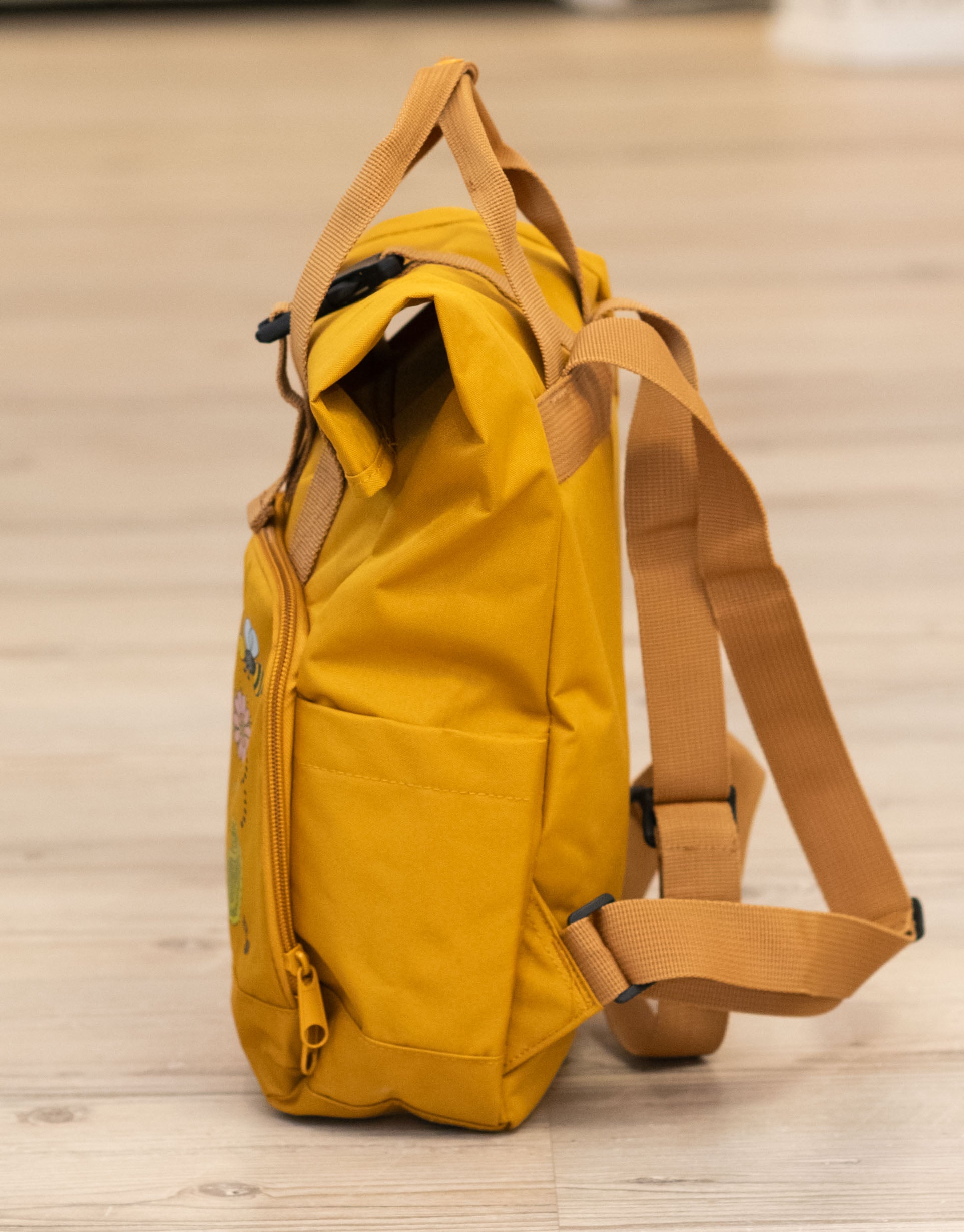 Rucksack klein Mustard „Happy Flowers”
