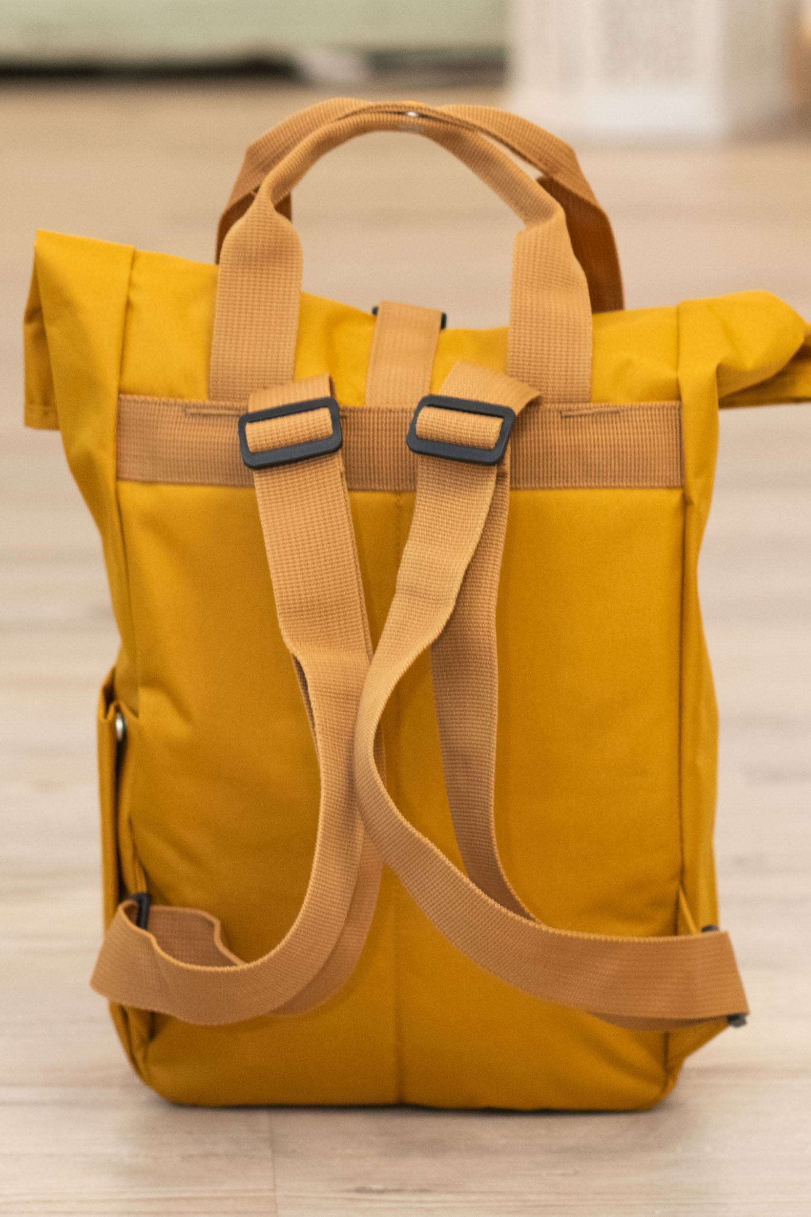 Rucksack klein Mustard „Happy Flowers”