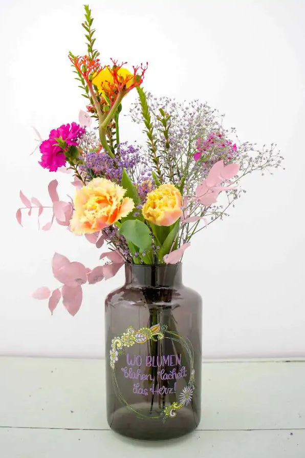 Vase "Wo Blumen blühen"