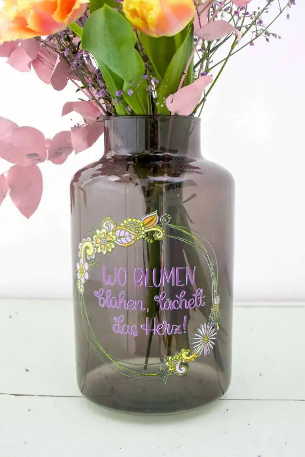 Vase "Wo Blumen blühen"