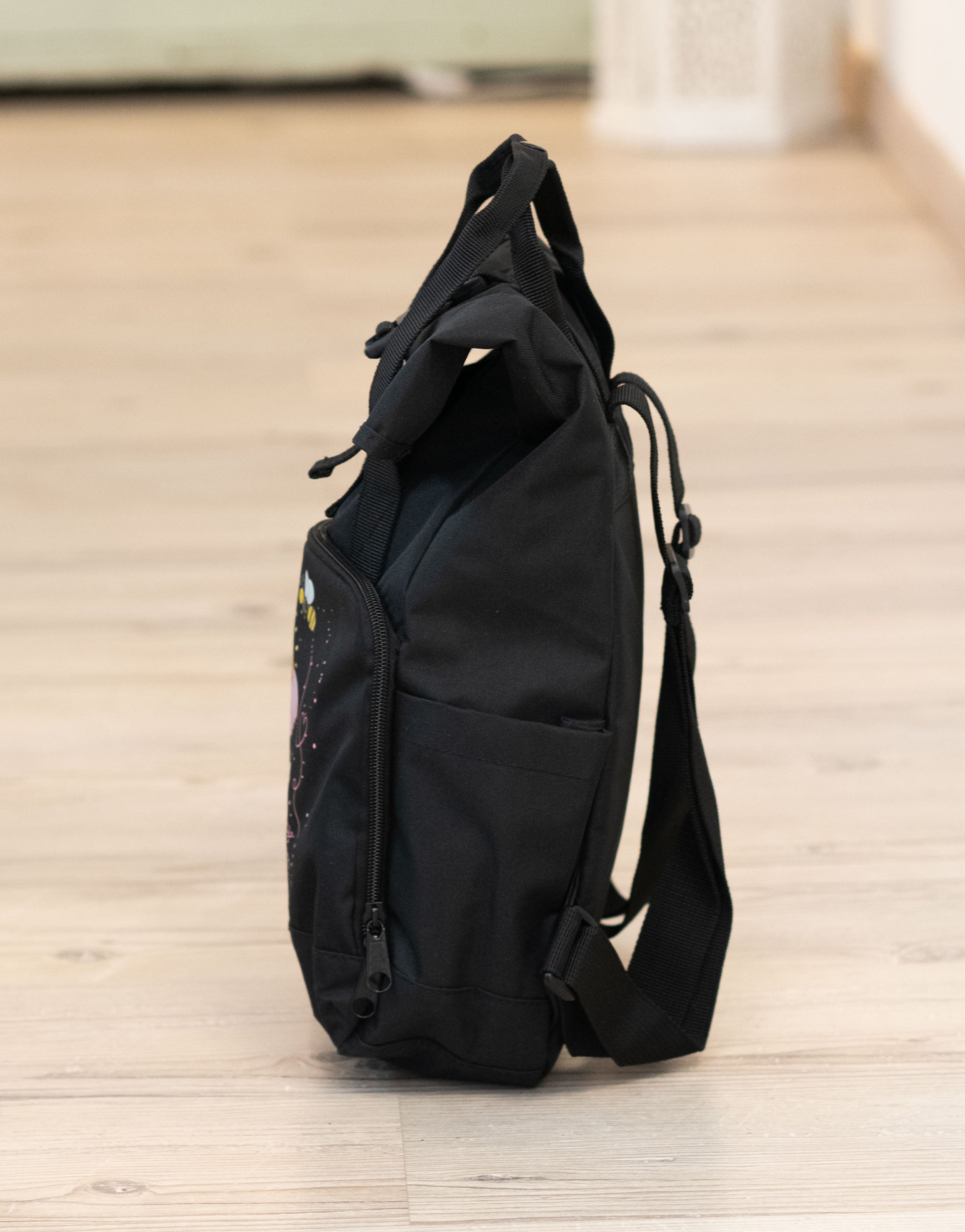 Rucksack klein Black „Bee happy”-RollinArt