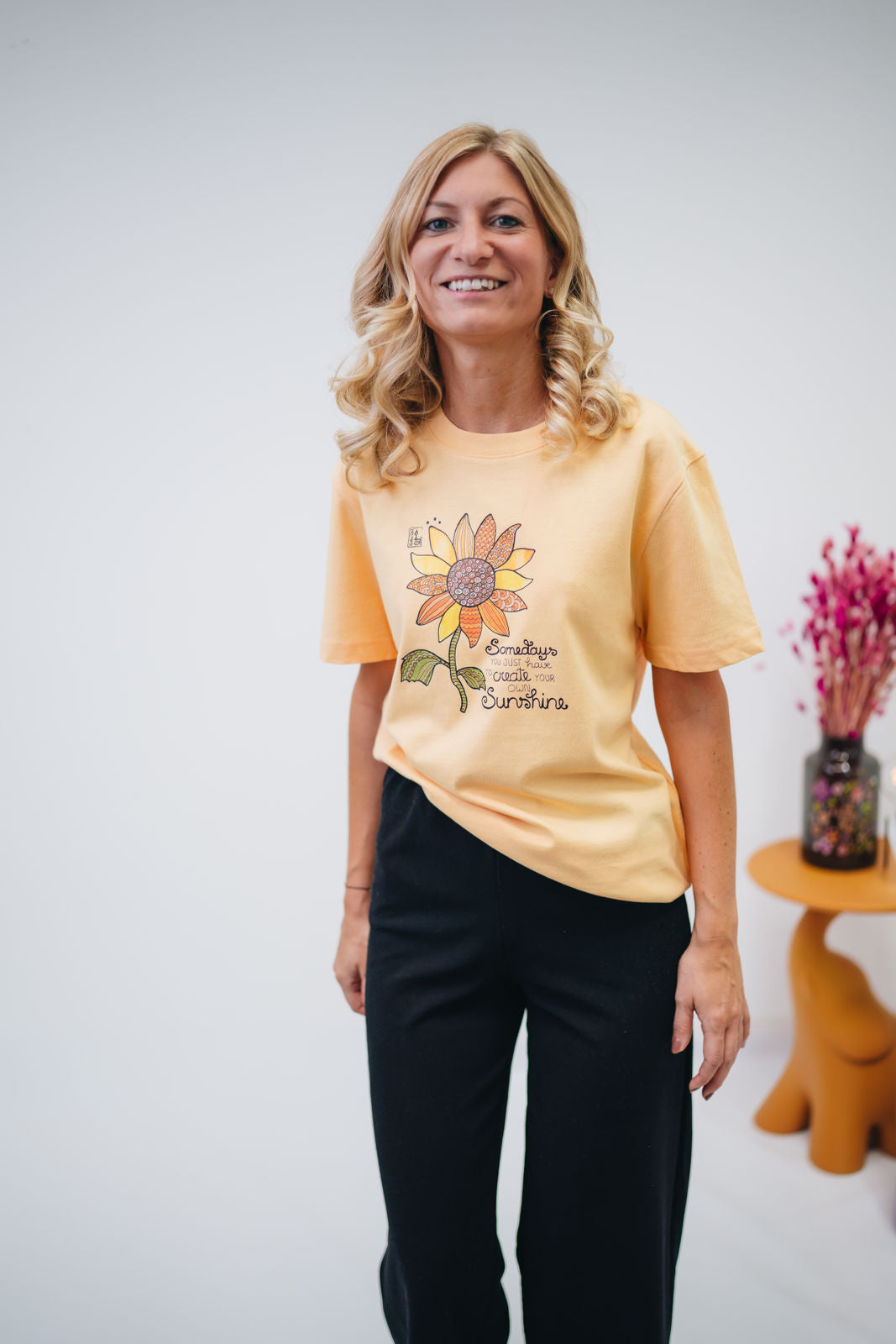 Damen T-Shirt "Create your own Sunshine"