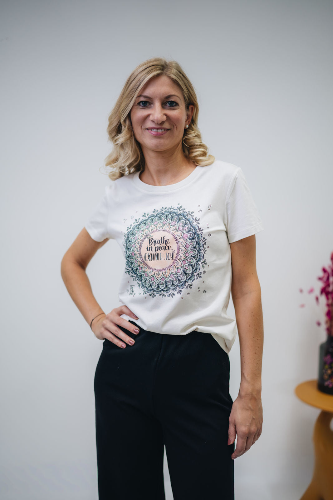 Damen T-Shirt weiß „Mandala"