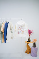 Damen Zipper-Hoodie ivory „Blumenwiese"