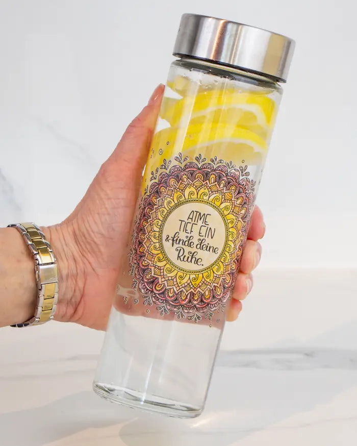 Glasflasche "Mandala - Atme tief ein"