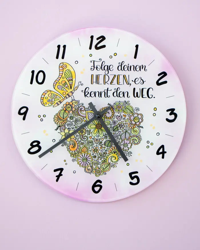 Glaswanduhr „Folge deinem Herzen“