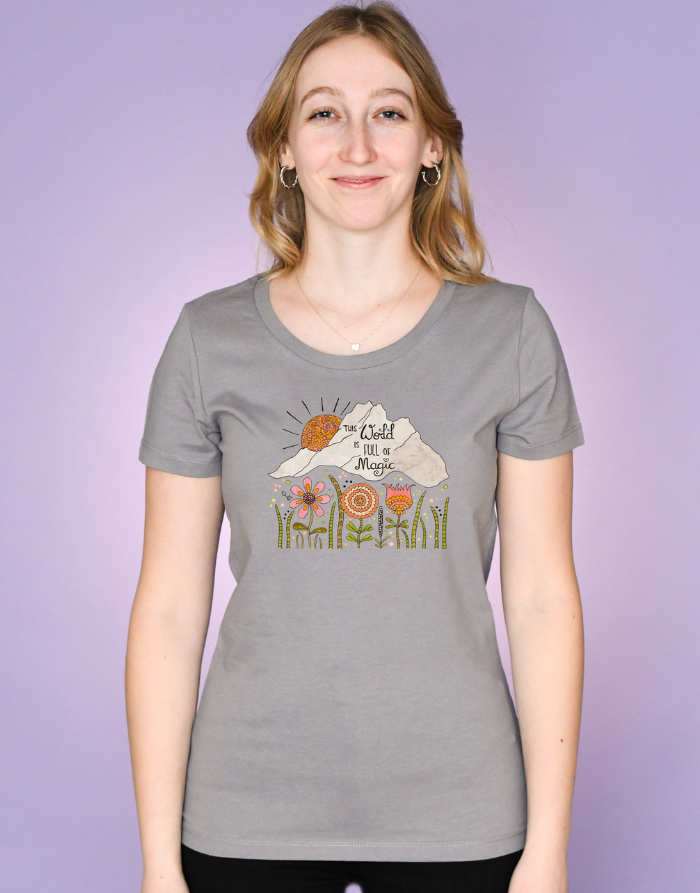 Damen T-Shirt "Bergliebe"-RollinArt